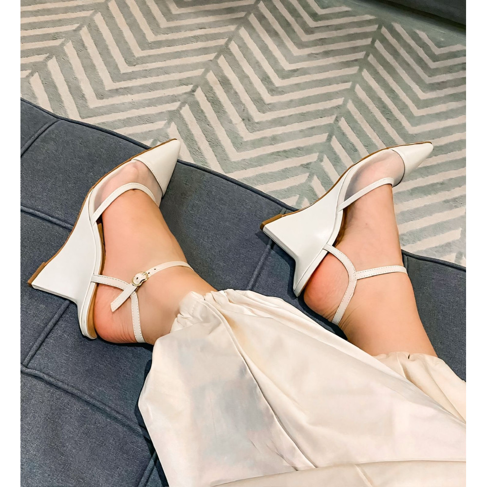 Scarpin Luiza Barcelos De Salto Anabela Off White