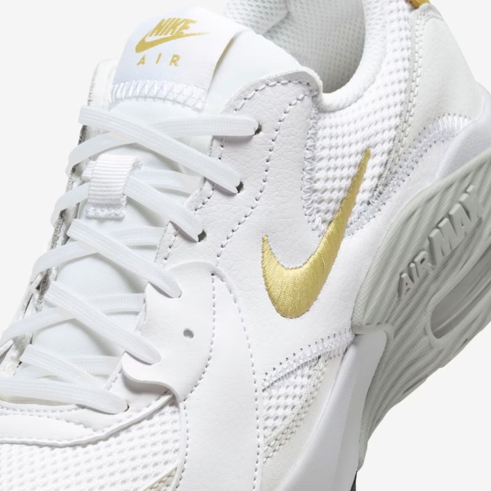 Tênis Nike Air Max Branco Com Dourado