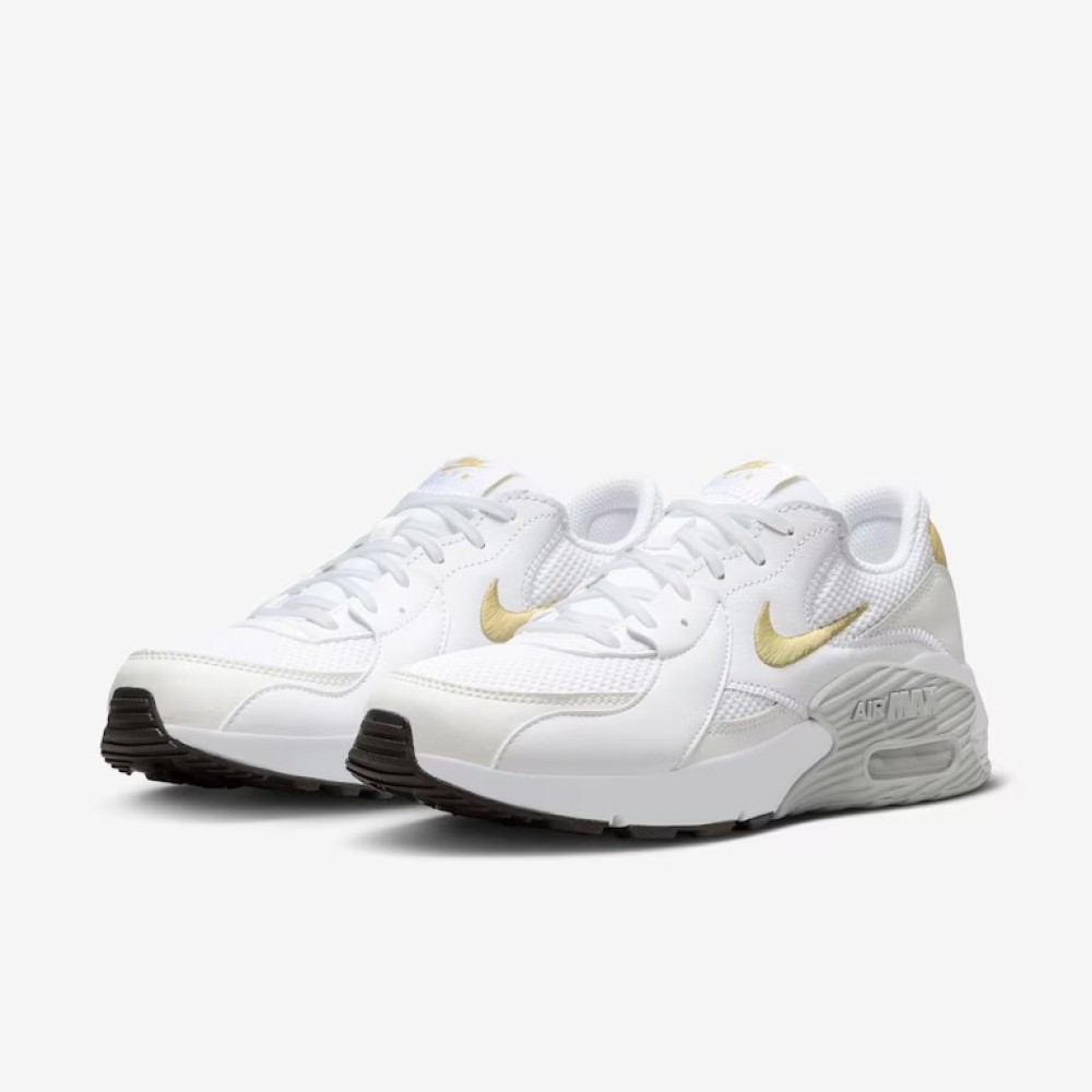 Tênis Nike Air Max Branco Com Dourado