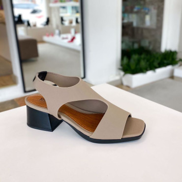 Sandália Resedá Neoprene Salto Baixo Fendi