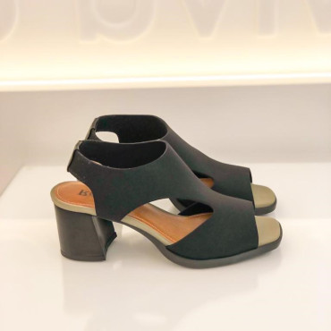 Sandália Resedá Neoprene Preta