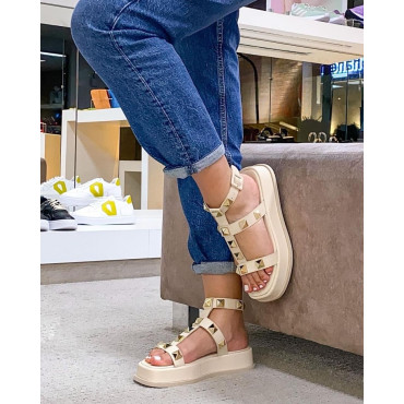 Sandália Triângulo Resedá Off White