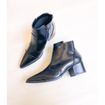 Bota Resedá Akira Preta