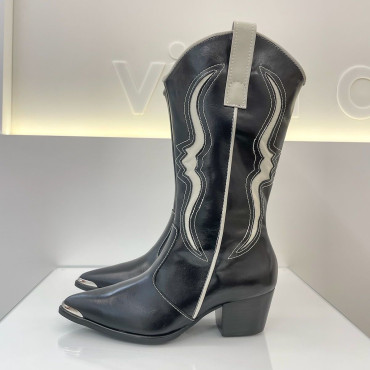 Bota Resedá Gabi Western Preto e  Branco